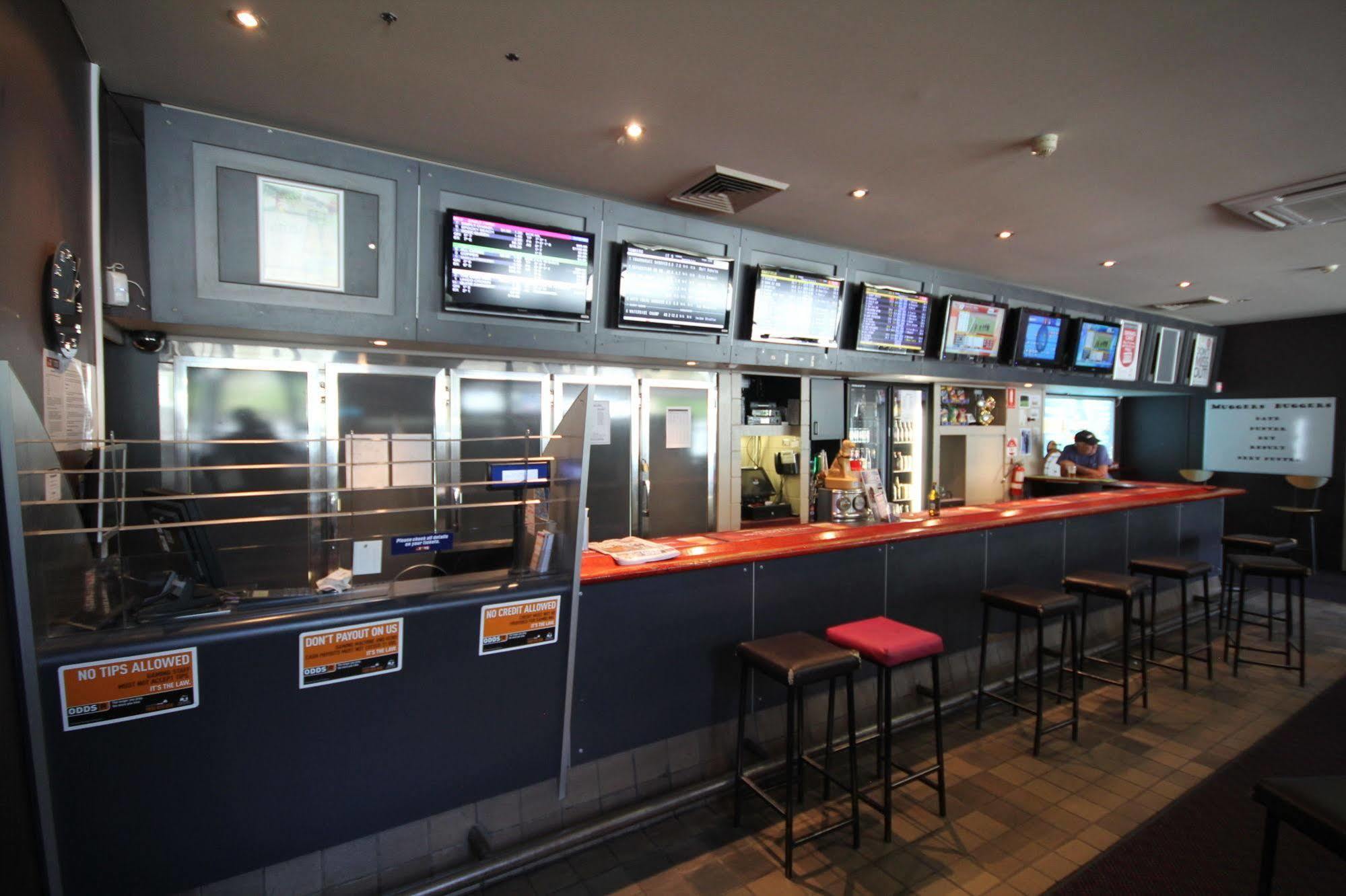 Inn Mornington 3*